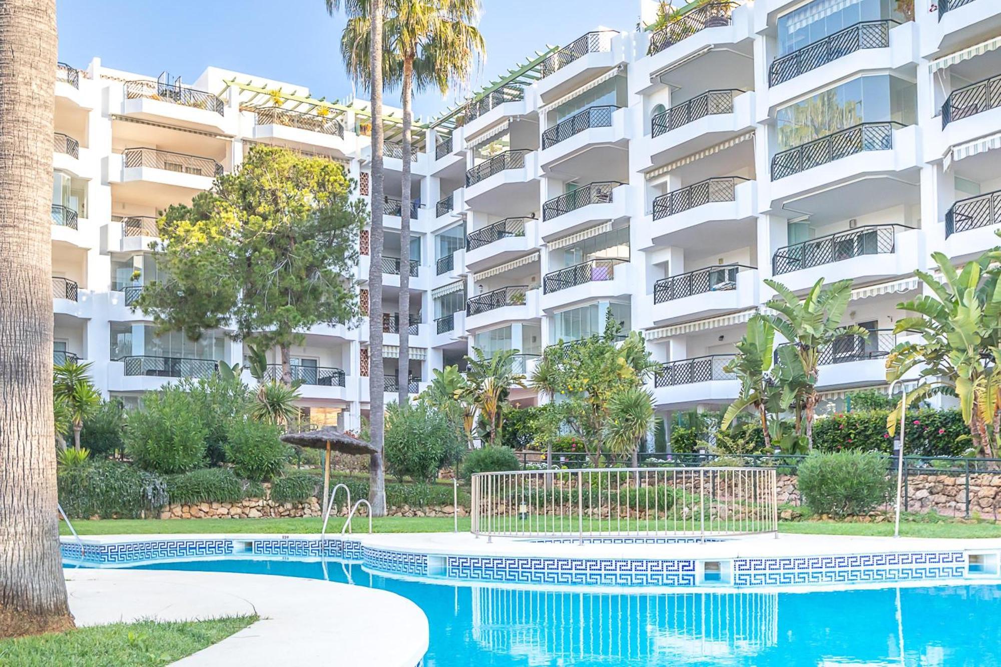 Mi Capricho Beach Front Sea View & Pool - Happy Rentals Sitio de Calahonda エクステリア 写真